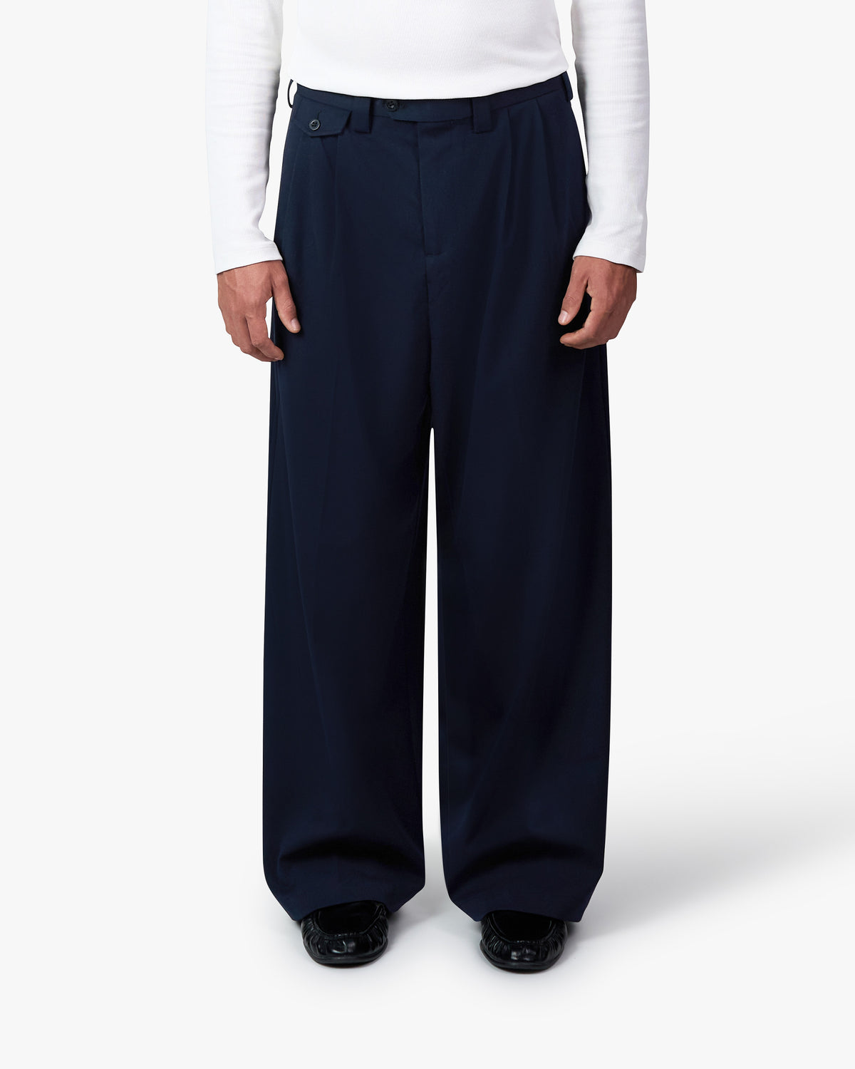 Pantalon ample à plis Ambra