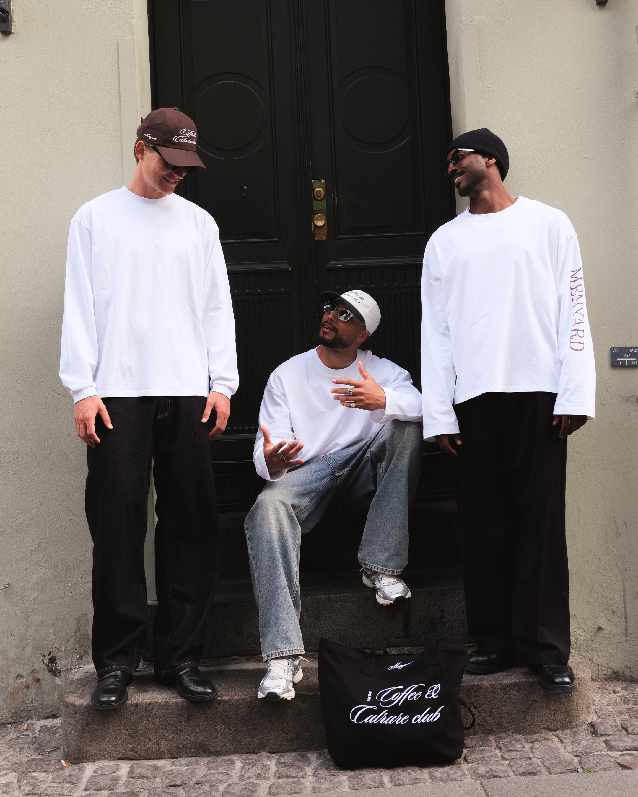 Iconic Logo Boxy Longsleeve - White/Red | Menyard ®