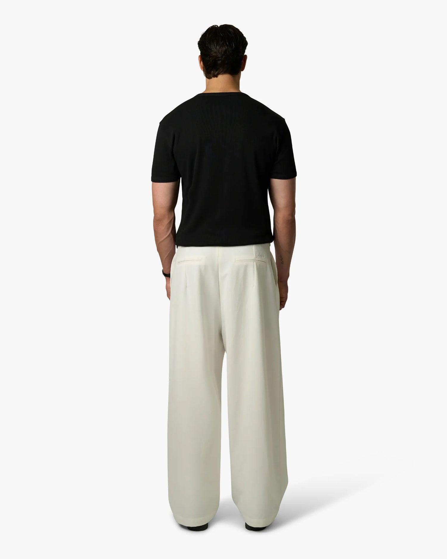 Mougins Ribbed Henley T-Shirt | Black