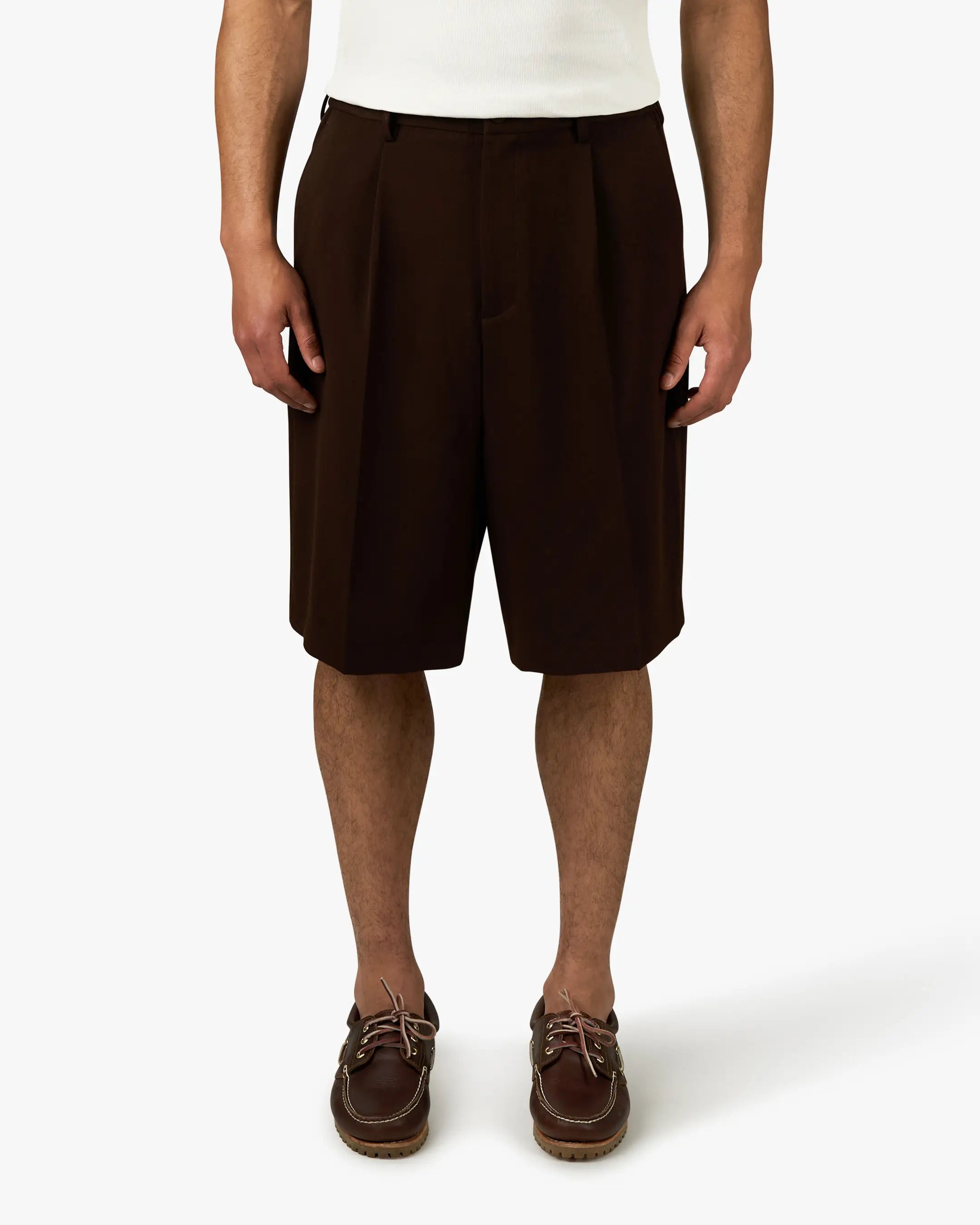 Orin Pleated Short | Brown