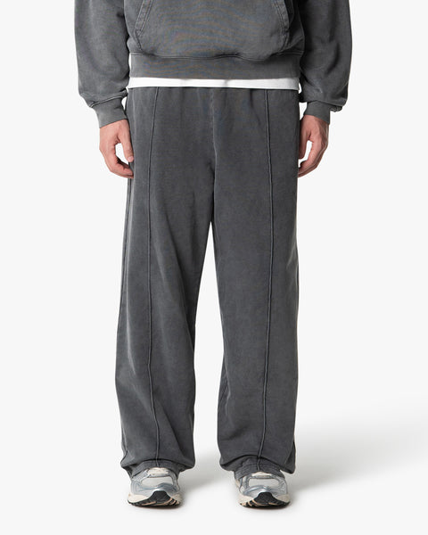 blankpants_0001_MenyardE-
