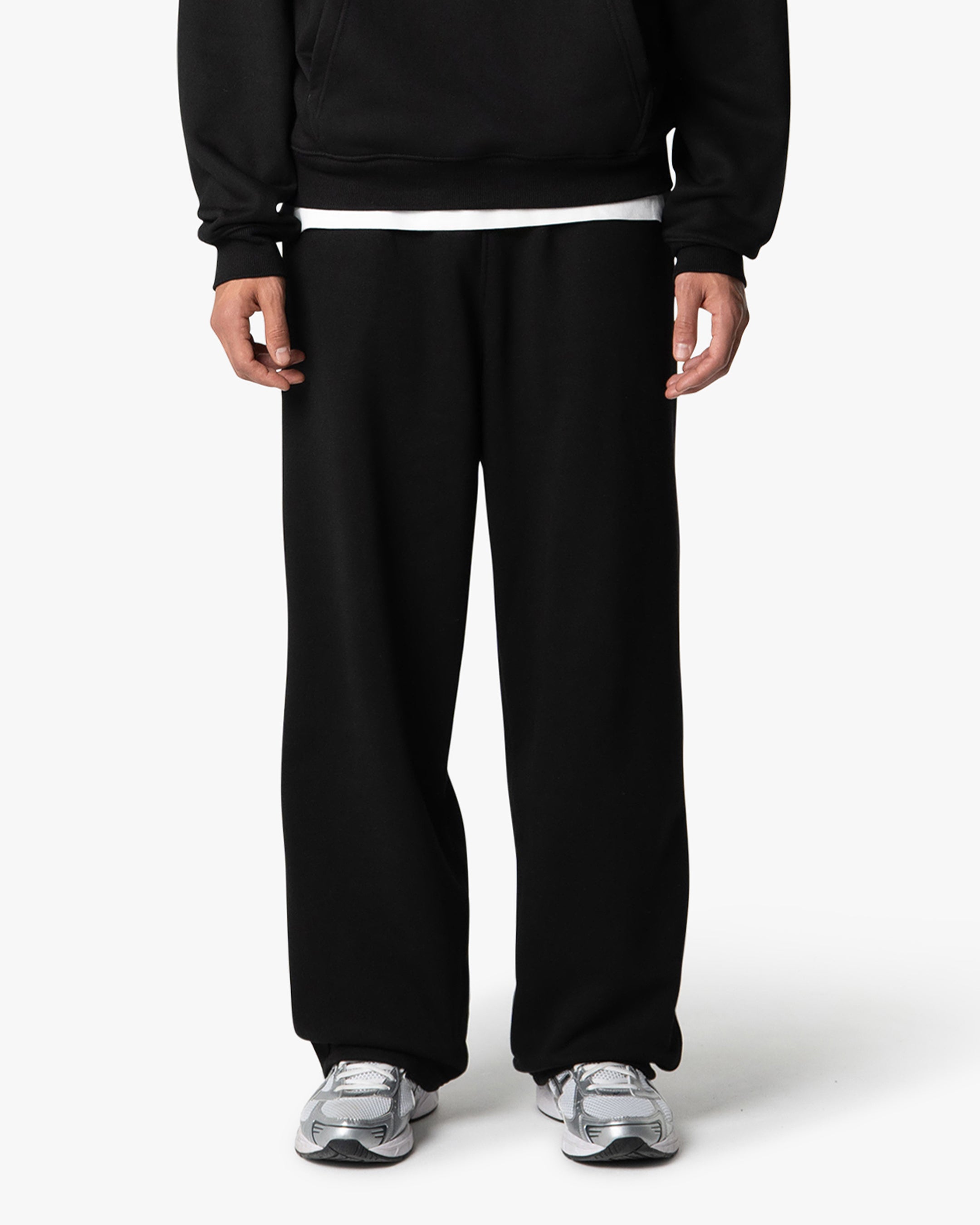 Signature Cotton Oversized Sweatpants - Black | Menyard ®