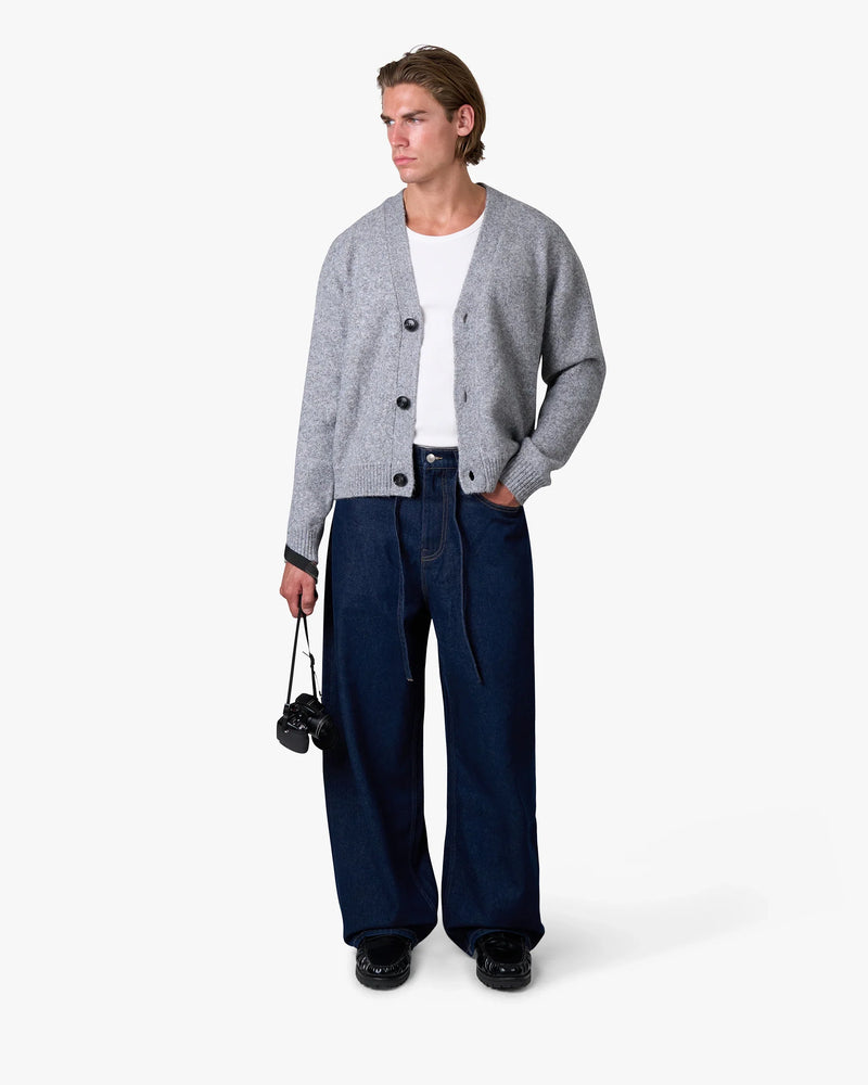 Marea V-Ausschnitt Strickjacke aus gebürstetem Material