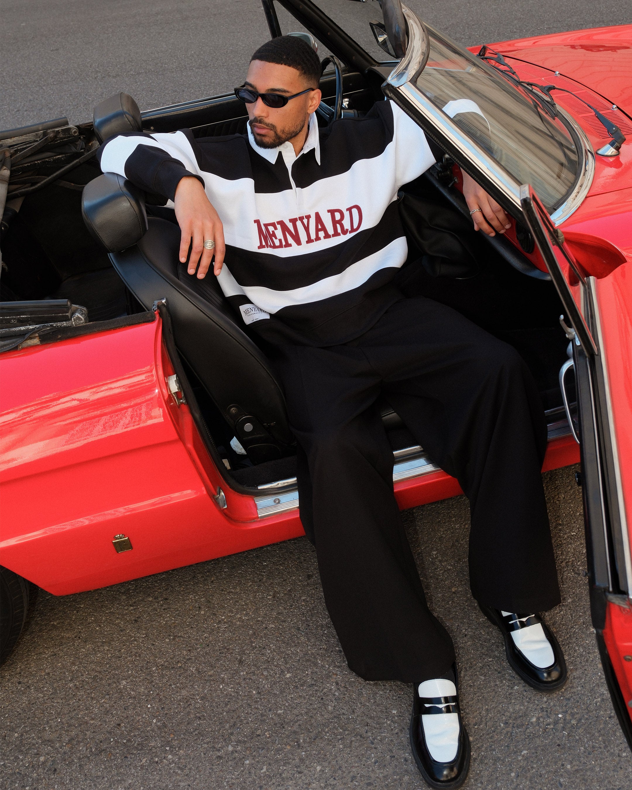 University Logo Polo Sweater | White/Black